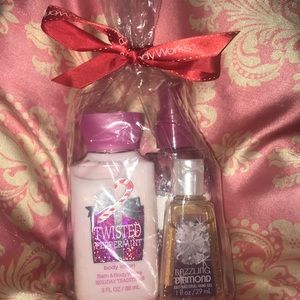 ✨New✨Bath and Body Works Holiday set
